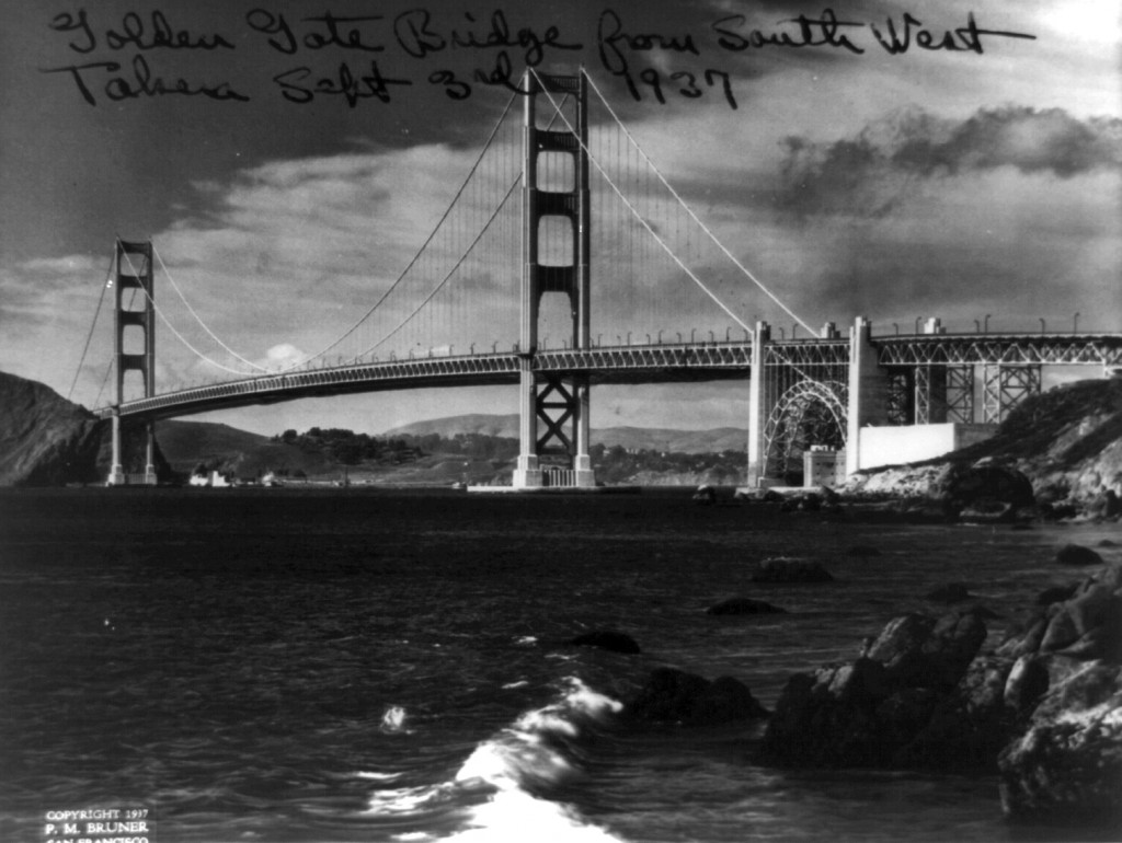 Golden_Gate_Bridge_1937_LOC as Smart Object-1